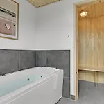 Stunning In With Sauna * Malling