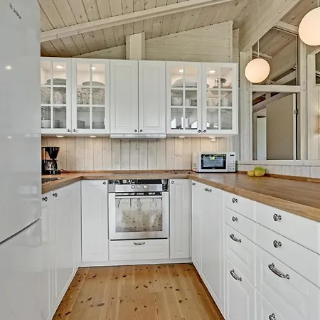 Amazing In With Kitchen