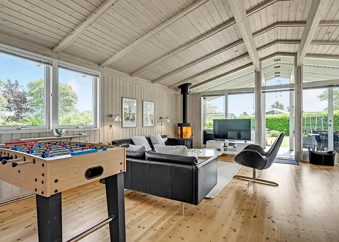 Feriehus Stunning In With Sauna Malling