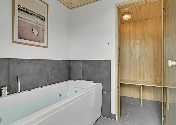 Stunning In With Sauna * Malling